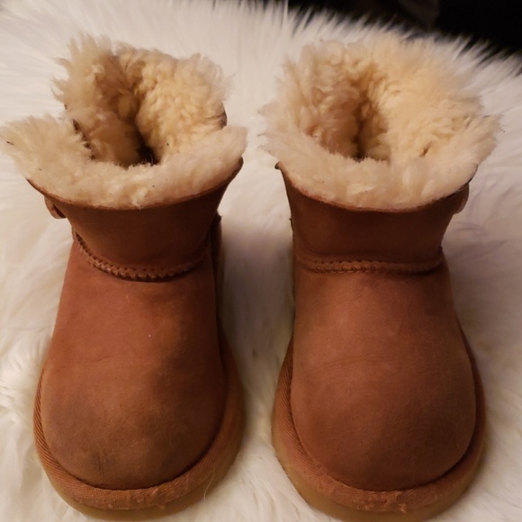 UGG Other - 🎈Gorgeous Ugg 🎈SALE 🎉🎉 Host pick 5/13🎉🍾🎉🎉